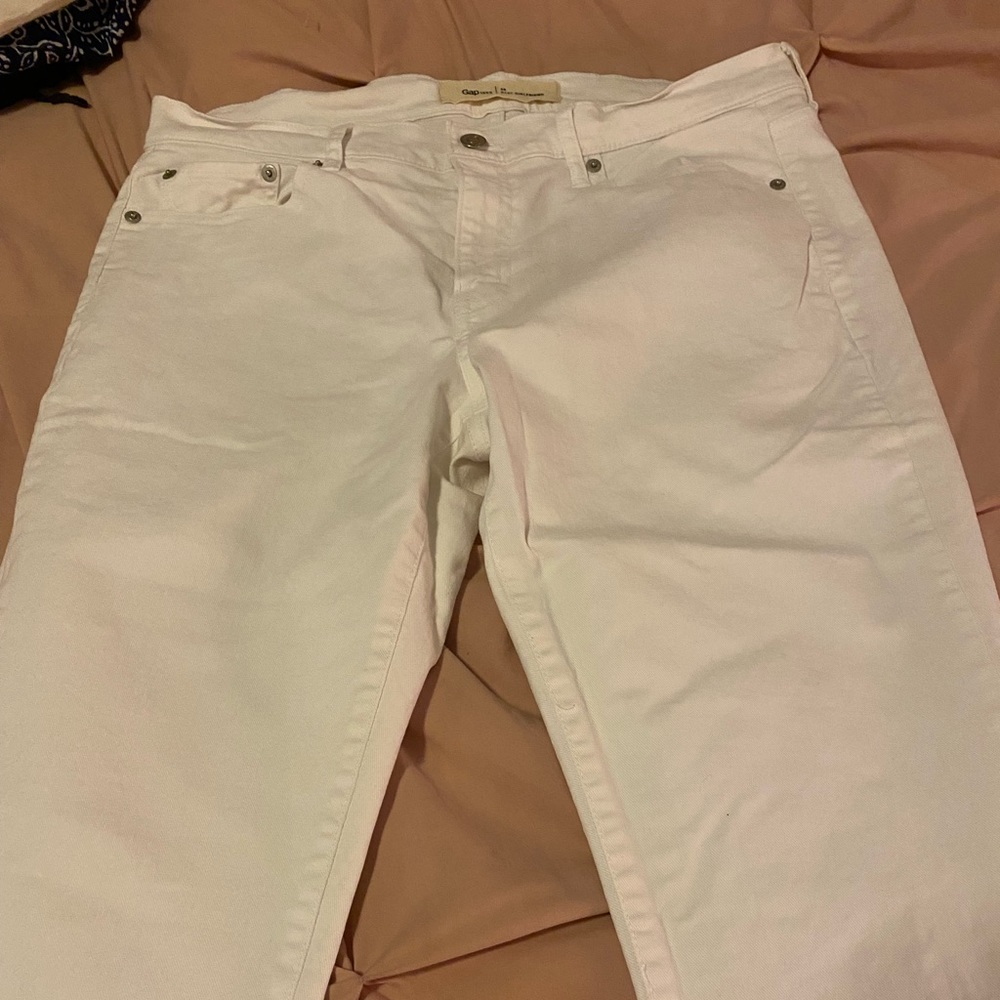 Perfect white jeans- Gap